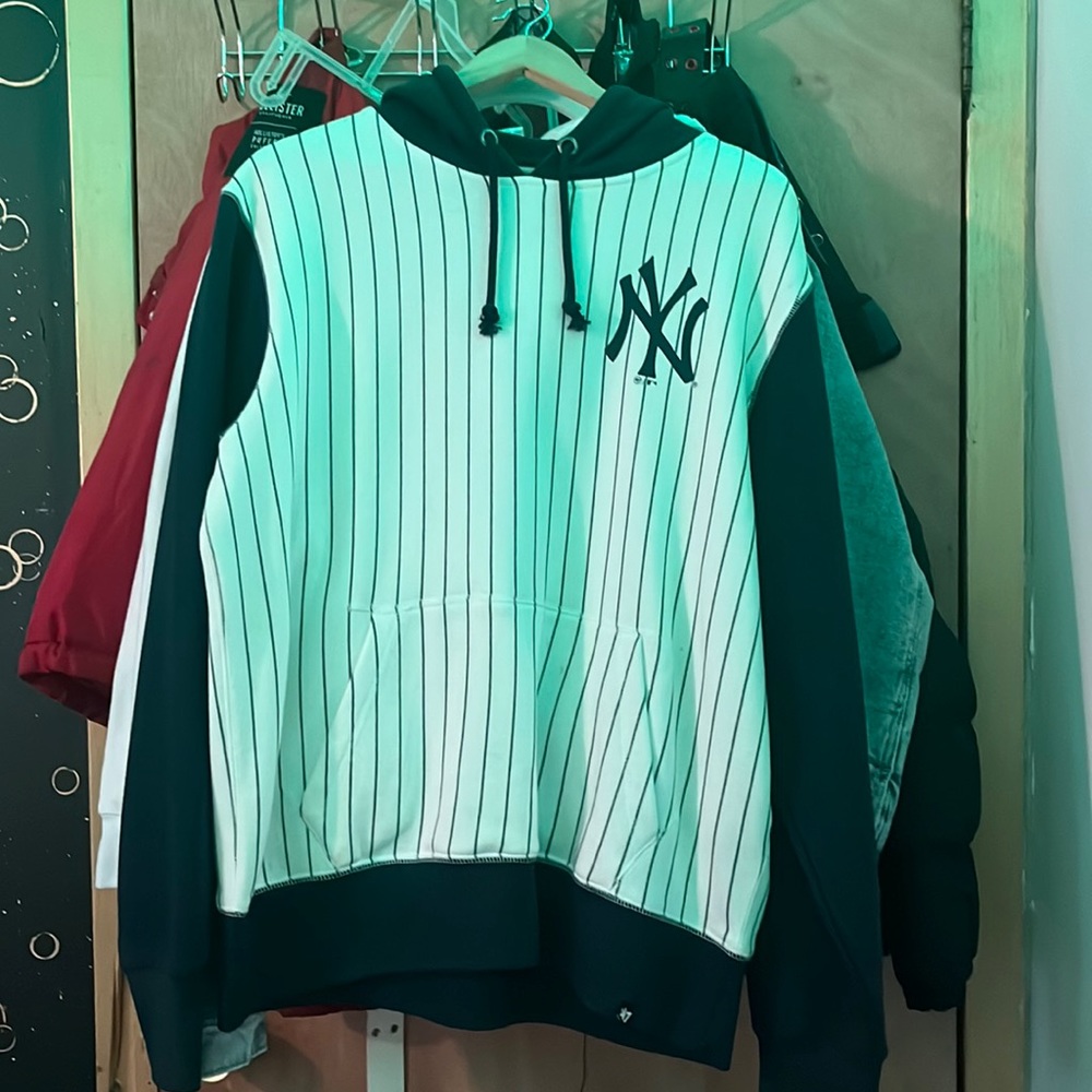 '47 BRAND New York Yankees Men's Pinstripe Hoodie Medium